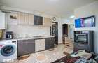 Apartament cu 3 camere, mobilat ?i cu parcare proprie