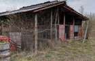 Teren intravilan + locuinta+atelier-3 soproane metalice in Hodis, jud - 5