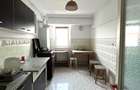 Apartament cu 2 camere decomandat în - 6