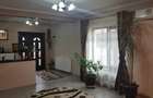 Casă cu 5 camere în Central - 8