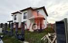 Duplex cu 4 camere cu Canalizare în Moșnița Nouă - 1