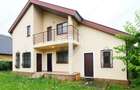 Casă cu 5 camere cu Teren 410 Mp în Tractorul - 1