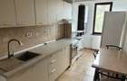 Apartament cu 3 camere semidecomandat în Chitila - 1