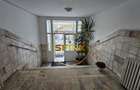 3 camere  Piata Alba Iulia/ Decebal/ bloc 92/ decomandat/ 2 bai/ 2 balcoane - 18