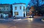 Spațiu comercial, de 300 mp, în P-ța Unirii - 14