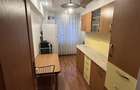 Spre închiriere apartament 3 camere - 6