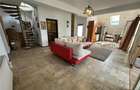 Apartament cu 5 camere decomandat în Central - 2