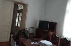 Casă cu 5 camere în Central - 7 Casă cu 5 camere în Central - 7