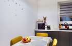 Apartament cu 3 camere decomandat în Tractorul - 14