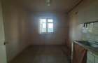 Apartament cu 2 camere decomandat în Km 5 - 9