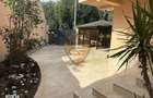 Casa 6 camere, 200 mp, Stadionul Farul, curte amenajata cu travertin + - 6