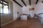 Casă cu 6 camere cu Teren 2300 Mp în Săcădat - 6