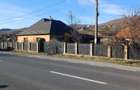 Casa cu anexe de vanzare - 8