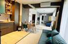 Apartament cu 3 camere decomandat în Tractorul - 1