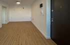 Apartament cu 3 camere semidecomandat în Faleza Nord - 2