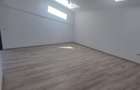 Apartament cu 3 camere decomandat în Apărătorii Patriei - 2
