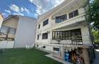 Casă cu 18 camere cu Teren 470 Mp în Vatra Luminoasă - 1