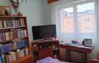 Apartament cu 3 camere semidecomandat în Cetatea - 5