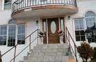 Casă cu 7 camere cu Teren 2798 Mp în Mălureni - 9
