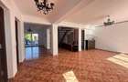 Casă individuală cu 6 camere cu Canalizare în Lipovei - 25