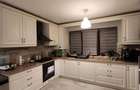 Vand apartament 3 camere central - 2