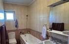 Casă cu 4 camere cu Teren 262 Mp în Odăi - 12