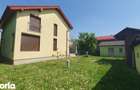 Proprietar vand casa individuala pe col? in zona linistita - 11