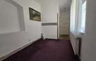 Apartament cu 3 camere semidecomandat în Central - 4