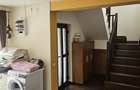 Casă cu 665 mp teren, garaj și terasă, zona Damila