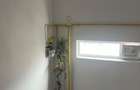 apartament 3 camere decomandat, 2 bai, 2  balcoane,centrala gaz,parcare, 99000 e