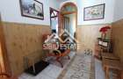 Apartament de vanzare cu 3 camere, decomandat - Valea Aurie