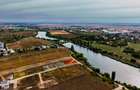 Teren cu vedere la lac Corbeanca - Petresti