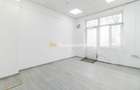 Spațiu comercial, de 17 mp, în Central - 4