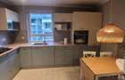 Inchiriez apartament cu 3 camere, Blumana - 11