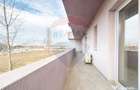 Apartament cu 3 camere de vanzare in zona Damaroaia - Pet... - 1
