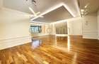 Apartament cu 4 camere decomandat în Capitale - 12