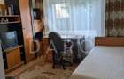 Apartament cu 3 camere decomandat în 7 Noiembrie - 8