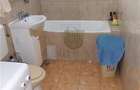 Apartament cu 3 camere decomandat în Dâmbovița - 6