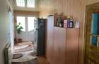Casa de vanzare cu anexe - 8
