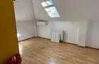 Apartament cu 3 camere decomandat în Giurgiului - 2