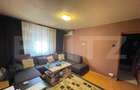 Apartament cu 3 camere semidecomandat în Craiovița Nouă - 1