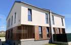 Casă cu 5 camere cu Teren 400 Mp în Central - 1