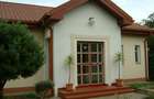 Casă cu 4 camere în Ferme - 2