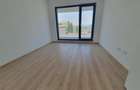 Apartament cu 3 camere decomandat în Tractorul - 5