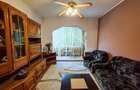 Apartament cu 2 camere decomandat în Tractorul - 1