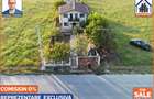 Casă cu 3 camere cu Teren 400 Mp în Central - 1