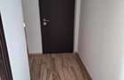 Apartament cu 3 camere decomandat în Tractorul - 7