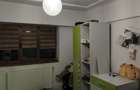 Vand apartament 60mp , cu 2 dormitoare decomandate si garaj, in zona HCC - 3