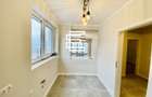 Apartament cu 3 camere decomandat în Aeroport - 2