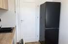 Apartament cu 3 camere decomandat în Astra - 8
